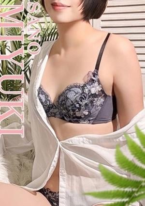 禁断のメンズエステR-18堺・南大阪店 佐野みゆき