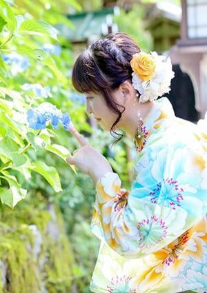淫乱痴女エステ あやね