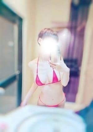 密着エステ柔肌 月宮なぎさ