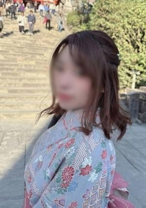 絶頂させる天使たち みなみ